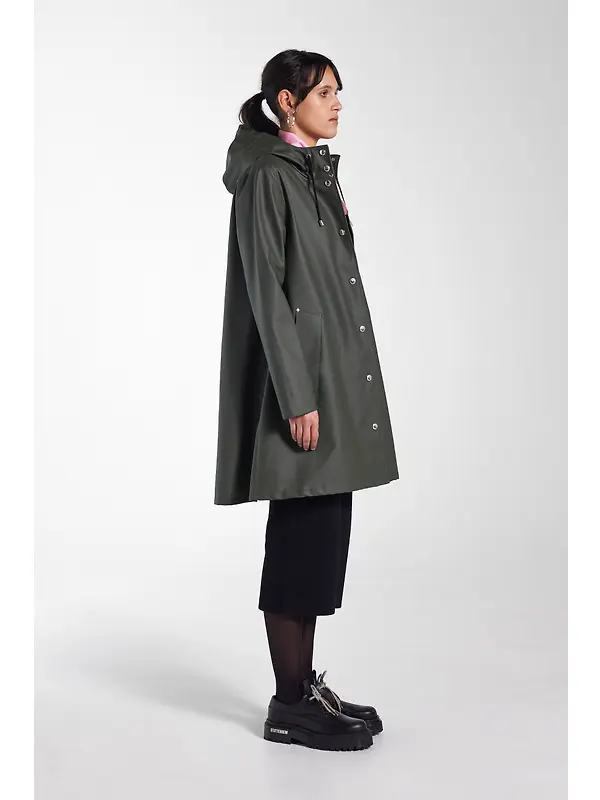 Stutterheim Women's Mosebacke Lightweight Raincoat - Green Image 9