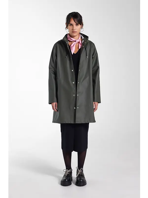 Stutterheim Women's Mosebacke Lightweight Raincoat - Green Image 8