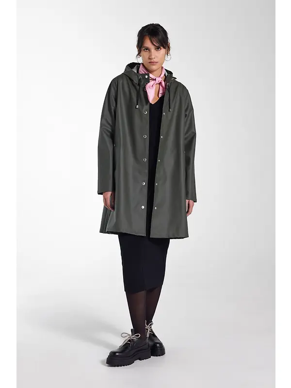 Stutterheim Women's Mosebacke Lightweight Raincoat - Green Image 6
