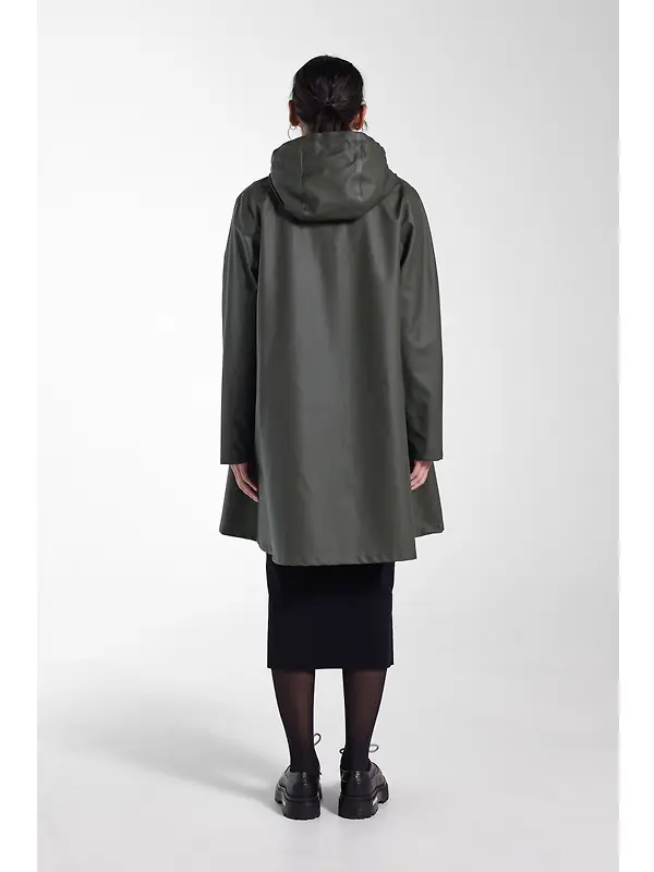 Stutterheim Women's Mosebacke Lightweight Raincoat - Green Image 10