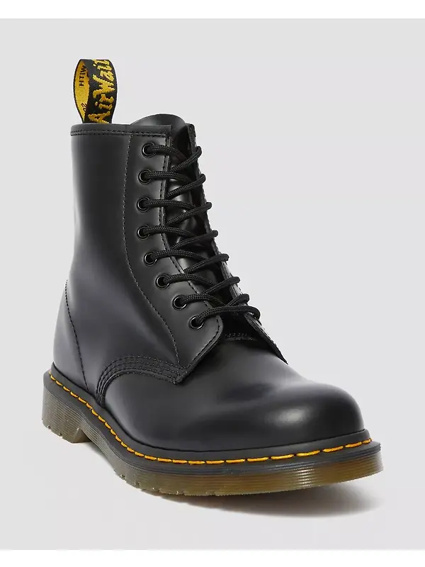 Dr Martens 140cm Round Shoe Laces (8-10 Eye) - Black Image 2