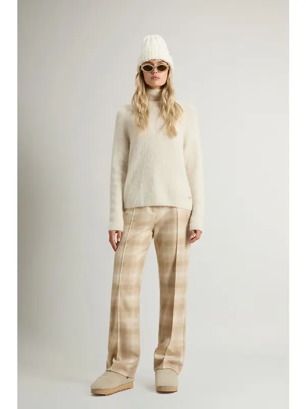 Woolrich Women's Soft Alpaca Turtleneck - Milky Cream Image 3