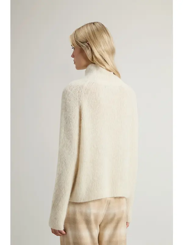 Woolrich Women's Soft Alpaca Turtleneck - Milky Cream Image 4