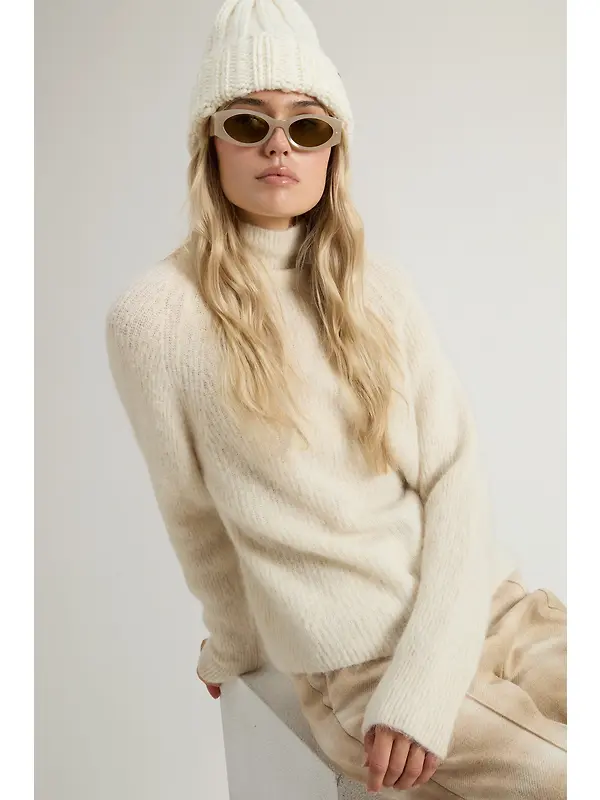 Woolrich Women's Soft Alpaca Turtleneck - Milky Cream Image 5
