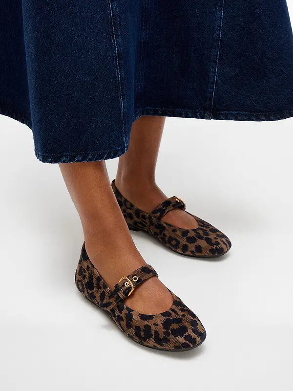 FitFlop Women's DELICATO Leopard Suede Mary Janes - Chocolate Mix Image 12