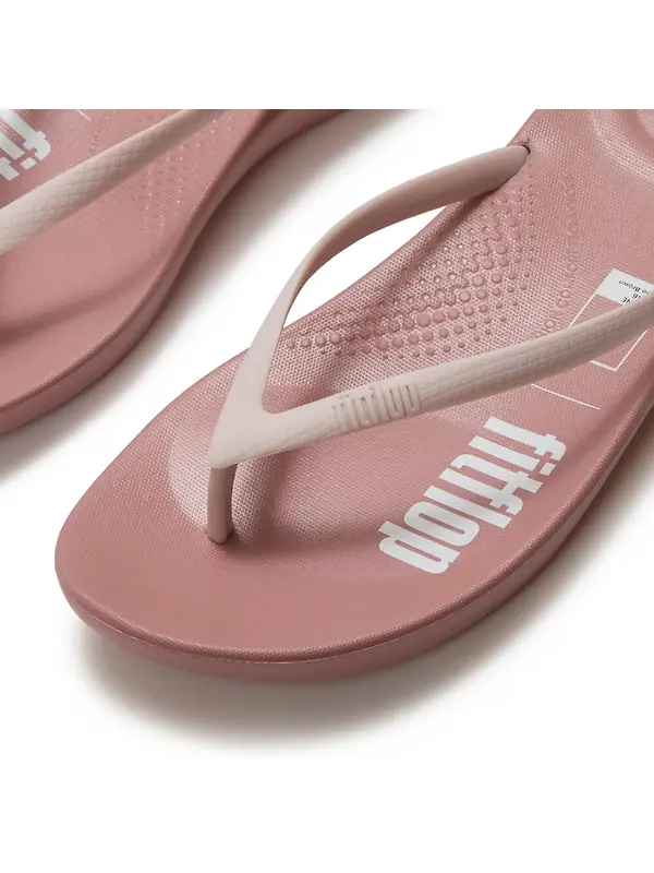 FitFlop x Pantone Women's Iqushion Flip-Flops - Cameo Brown Image 5