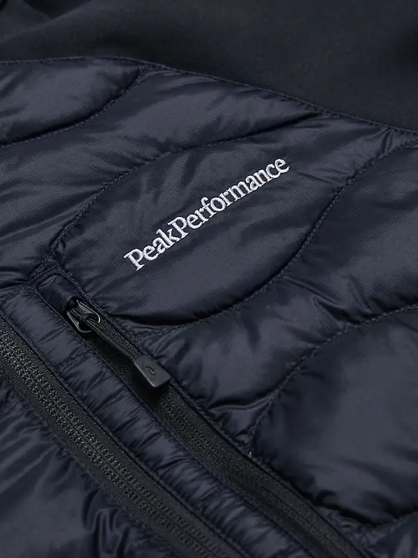 Peak Performance Women's Helium Hybrid Down Hooded Jacket - Black Image 9