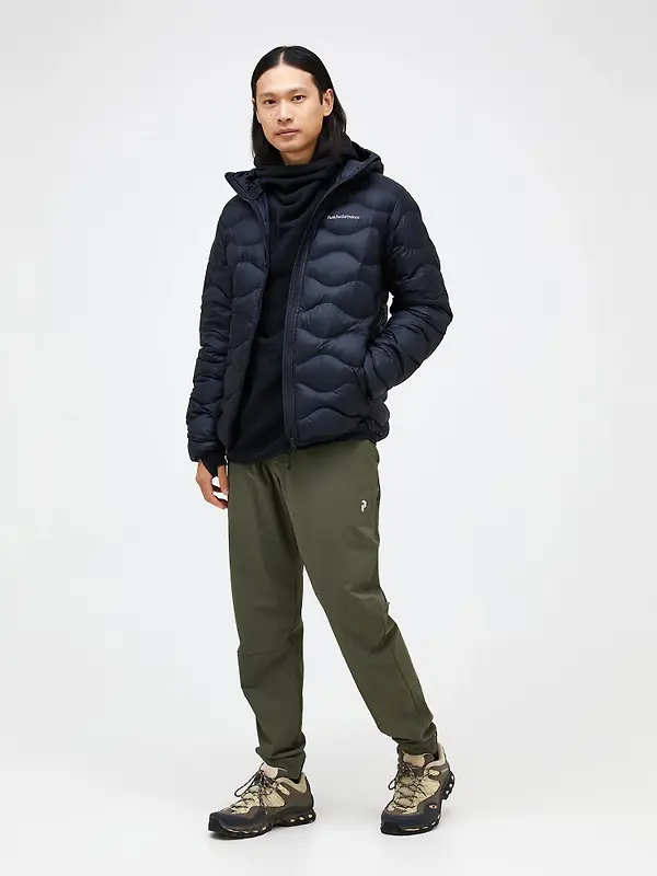 Peak Performance Men's Helium Down Hooded Jacket - Black Image 3