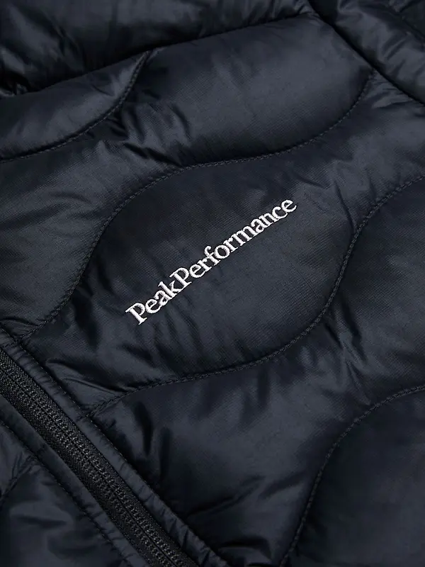 Peak Performance Men's Helium Down Hooded Jacket - Black Image 9
