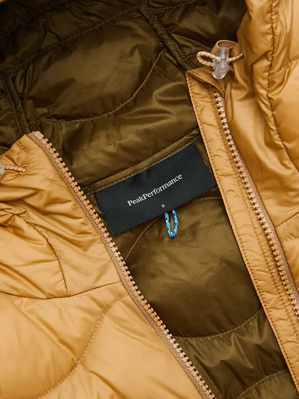 Peak Performance Women's Helium Utility Down Hooded Jacket - Sierra Sand/Sand Fog Image 11