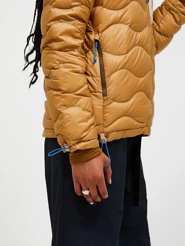 Peak Performance Women's Helium Utility Down Hooded Jacket - Sierra Sand/Sand Fog Image 4