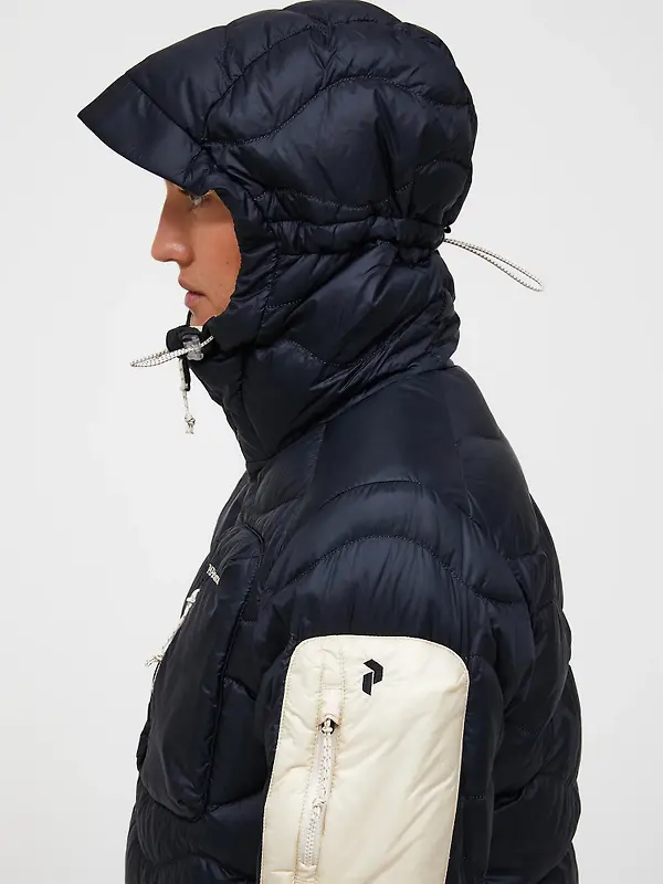 Peak Performance Women's Helium Utility Down Hooded Jacket - Black/Sand Fog Image 3