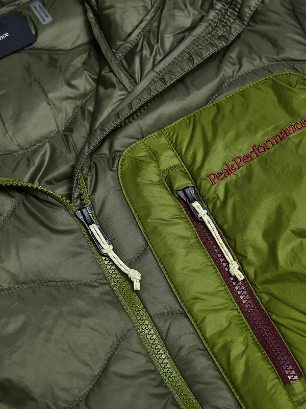 Peak Performance Men's Helium Utility Down Hooded Jacket - Pine Needle/Mosswood Image 9