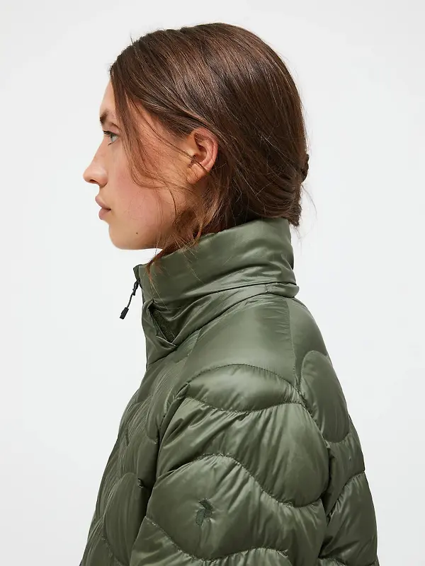 Peak Performance Women's Helium Down Coat - Pine Needle/Olive Extreme Image 6