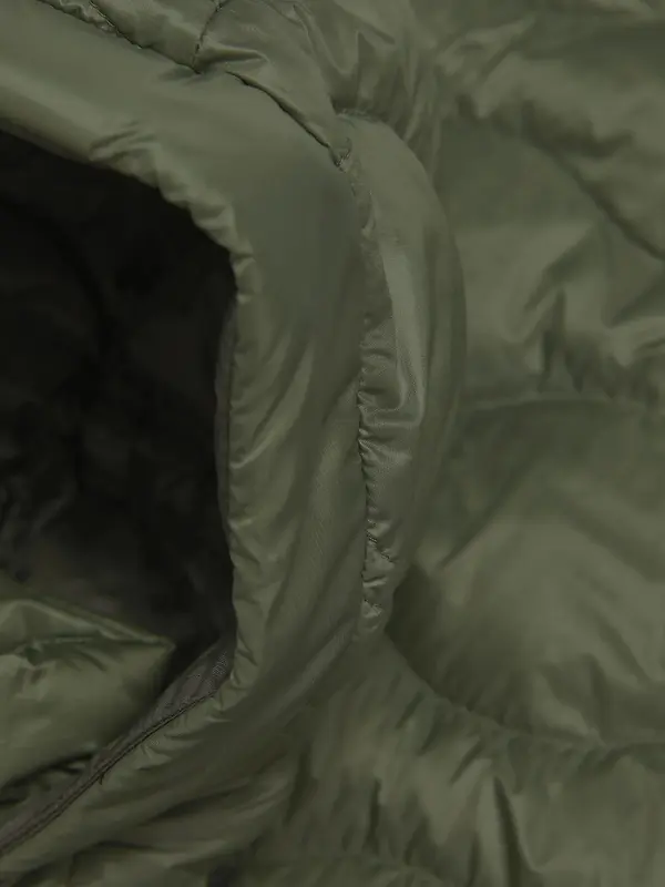 Peak Performance Women's Helium Down Coat - Pine Needle/Olive Extreme Image 10