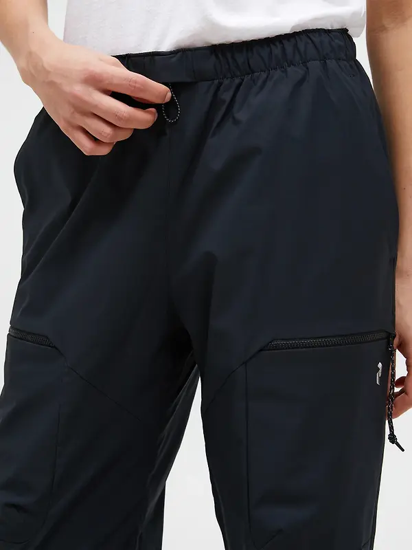 Peak Performance Women's Outdoor Cargo Pants - Black Image 3