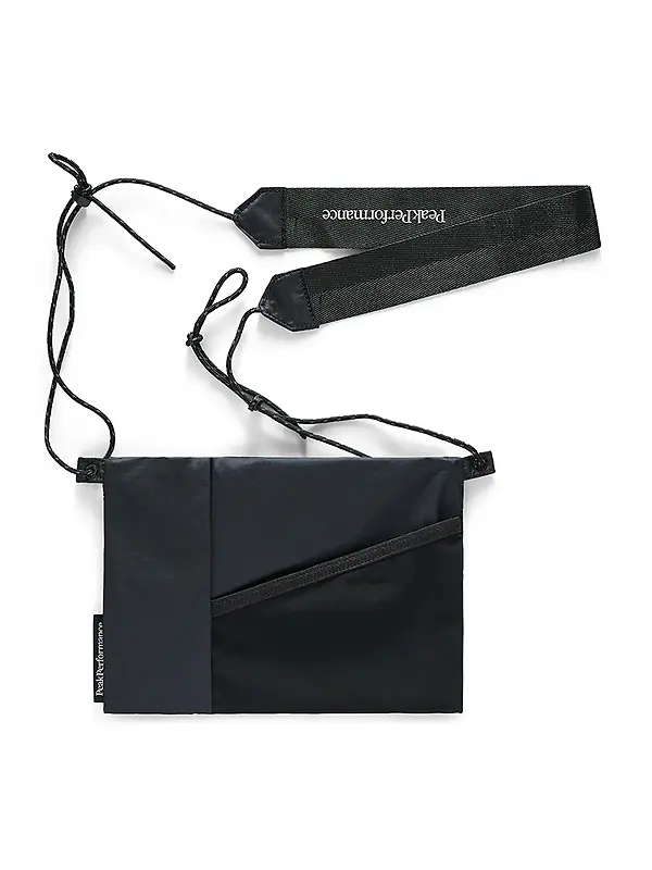 Peak Performance Accessory Bag - Black Image 1