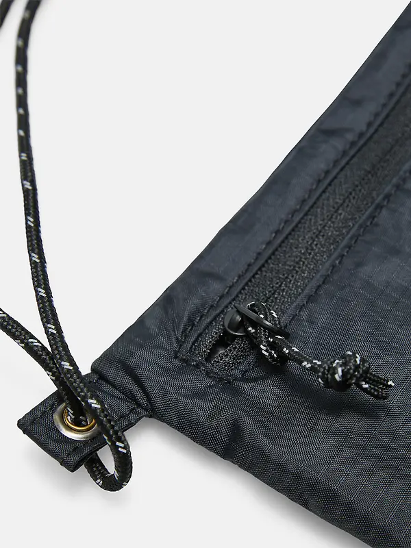 Peak Performance Accessory Bag - Black Image 2