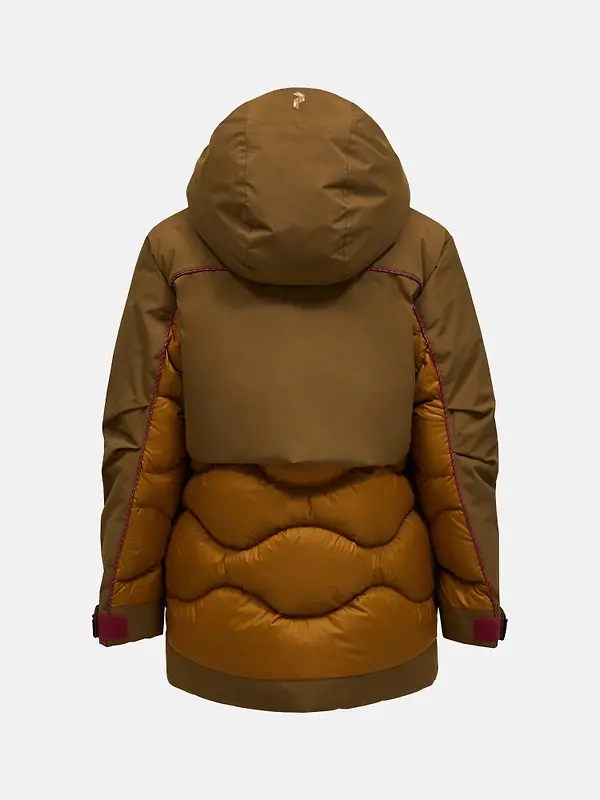Peak Performance Women's Infusion Helium Down Parka - Meadow Moss/Earthy Summit Image 11
