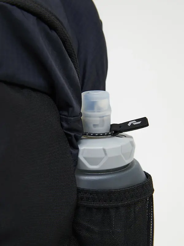 Peak Performance Outdoor Sling Bag 4.5L - Black Image 8