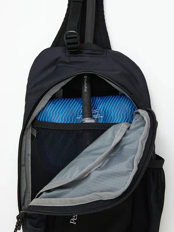 Peak Performance Outdoor Sling Bag 4.5L - Black Image 7