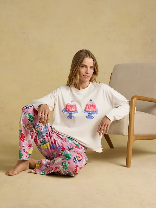 Joules Women's Lyla Long Sleeve Jersey Cotton Pyjama Set - Cream / Pink Puddings Print Image 4