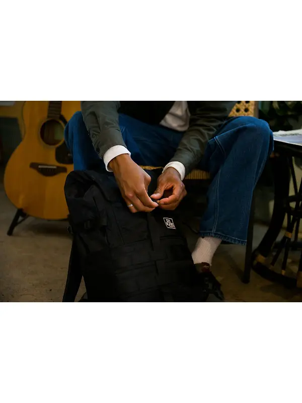 Dakine June Backpack 25L - Black Image 6