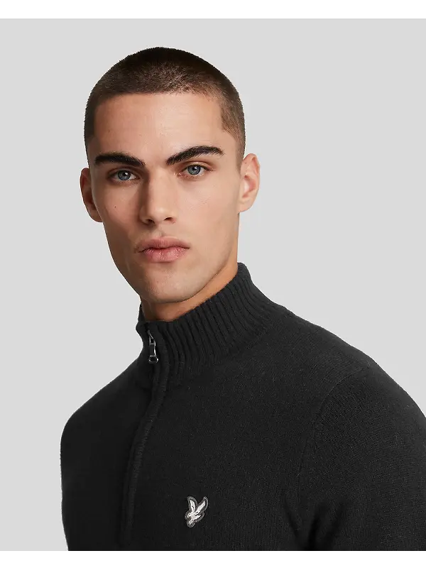 Lyle & Scott Men's Premium Lambswool 1/4 Zip Jumper - Lacquer Image 4