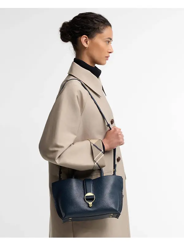 Barbour Women's Alder Mini Leather Tote Bag - Navy Image 2