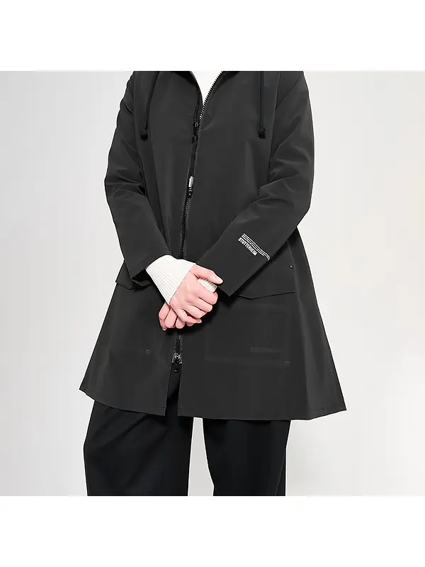 Stutterheim Women's Mosebacke Lightweight Patch Raincoat - Matte Black Image 6