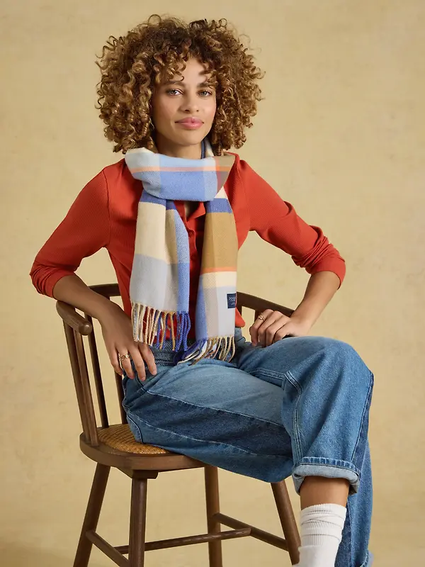 Joules Women's Langtree Scarf - Blue Cream Check Image 3