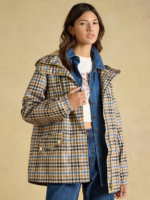 Joules Women's Everdry Waterproof Packable Raincoat With Hood - Tan Check Image 5