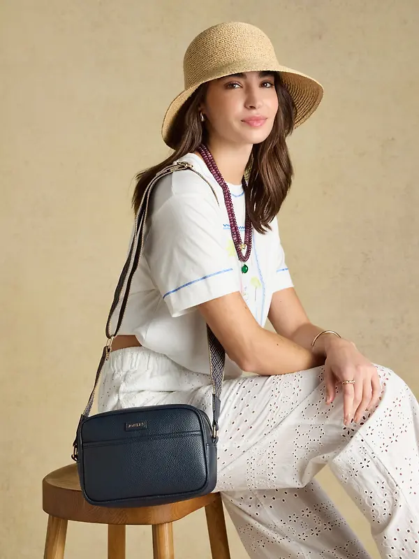 Joules Women's Trent Crossbody Bag - Navy Image 2