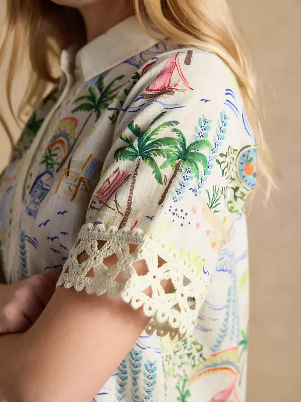 Joules Women's Isobel Crochet Trim Shirt - Coastal Scene Print Image 4