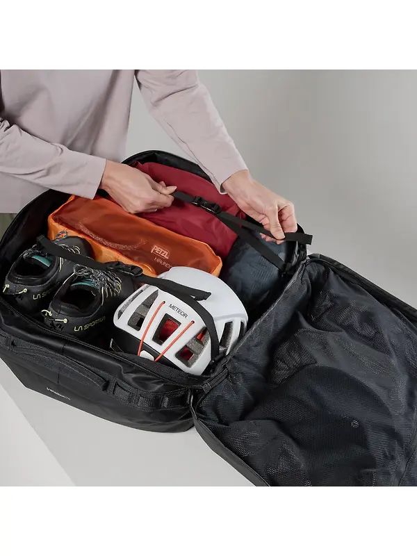 Montane Transition Duffel 70L - Black Image 11
