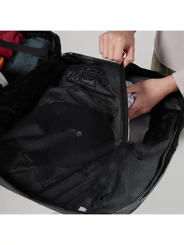 Montane Transition Duffel 70L - Black Image 13