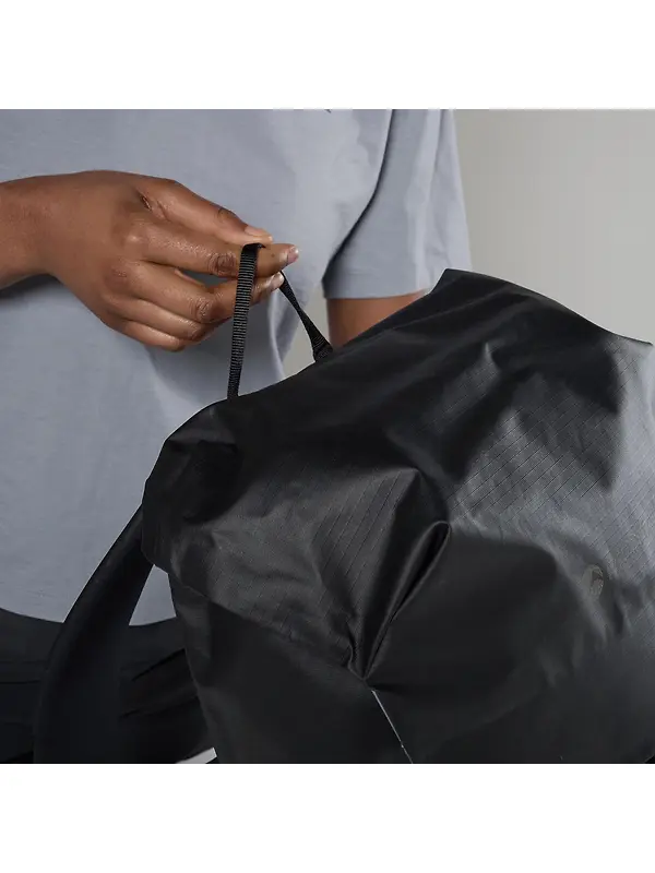 Montane Transition Pack 18L - Black Image 7