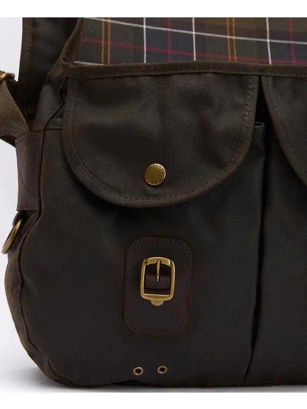 Barbour Wax Leather Tarras Bag - Olive Image 10