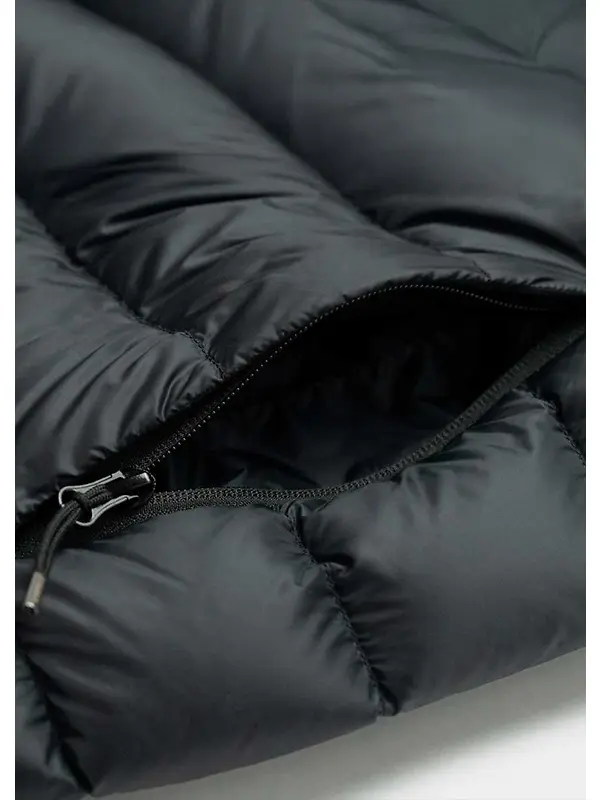 Pyrenex Men's Arial Sleeveless Down Jacket - Black Image 8