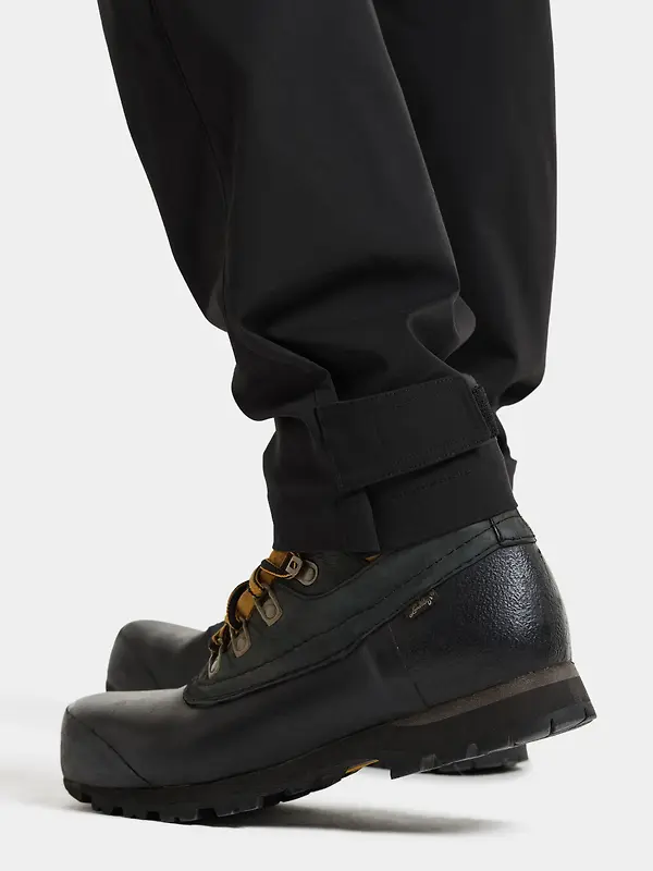 Didriksons Men's Ayak Pants - Black Image 9