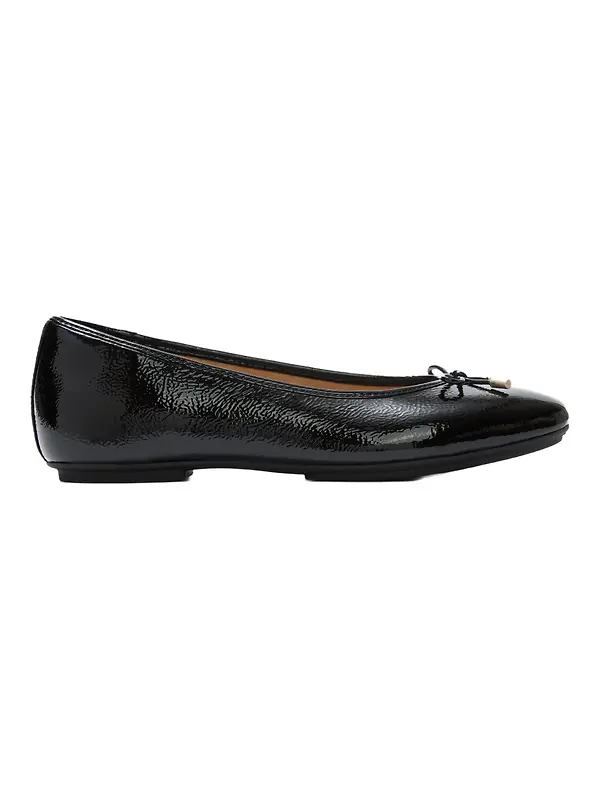 FitFlop Women's Delicato Bow Textured Patent-Leather Ballet Flats - Black Image 1