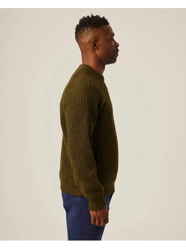 Peregrine Men's Ford Crew Jumper - Olive Image 7
