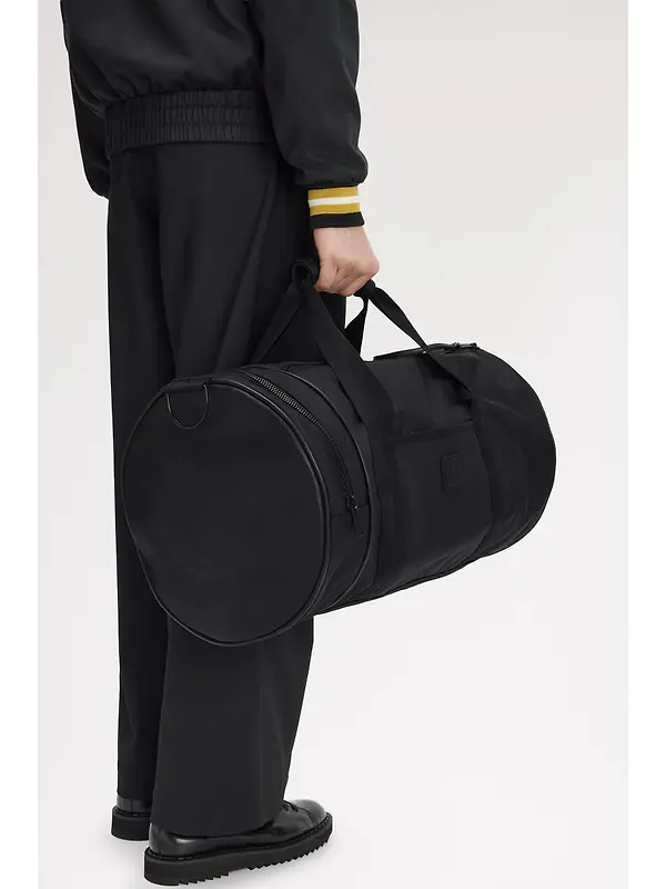 Fred Perry Leather Patch Barrel Bag - Black Image 3
