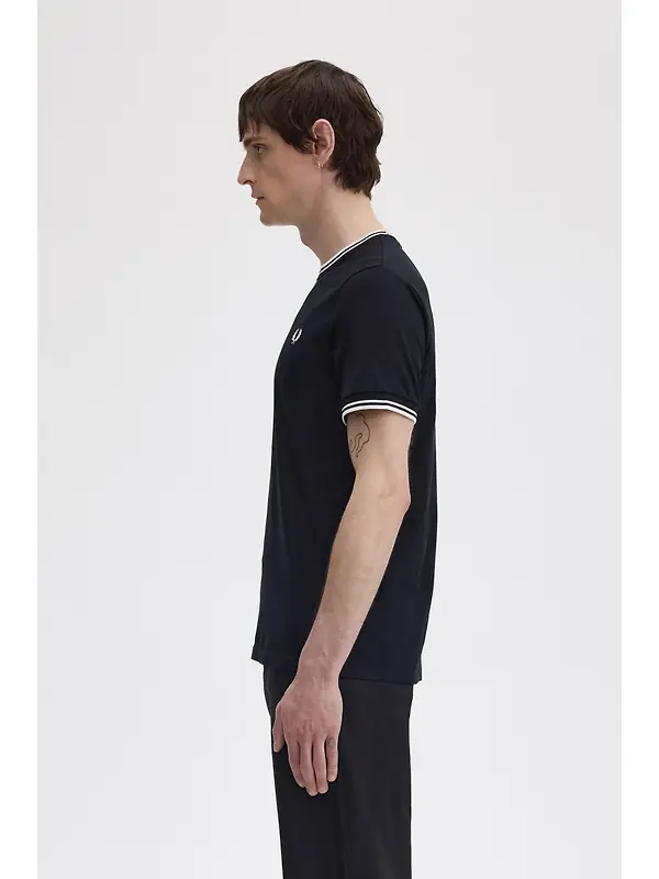 Fred Perry Men's Twin Tipped T-Shirt - Black Image 3