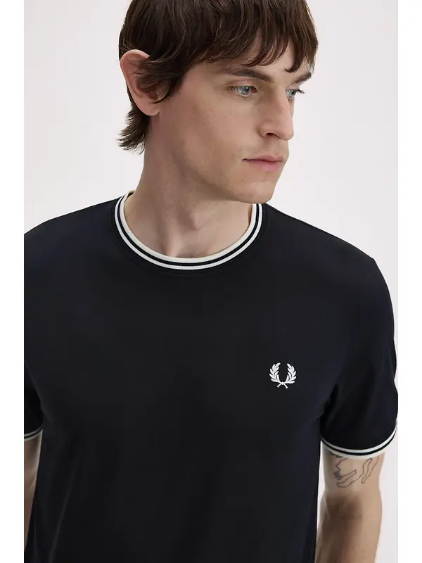 Fred Perry Men's Twin Tipped T-Shirt - Black Image 4