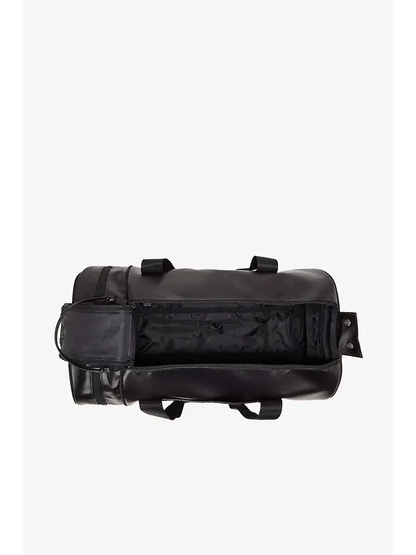 Fred Perry Tonal Classic Barrel Bag - Black / Gold Image 7