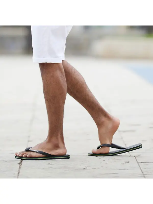 Havaianas Unisex Brasil Logo Flip Flops - Black/Black Image 7
