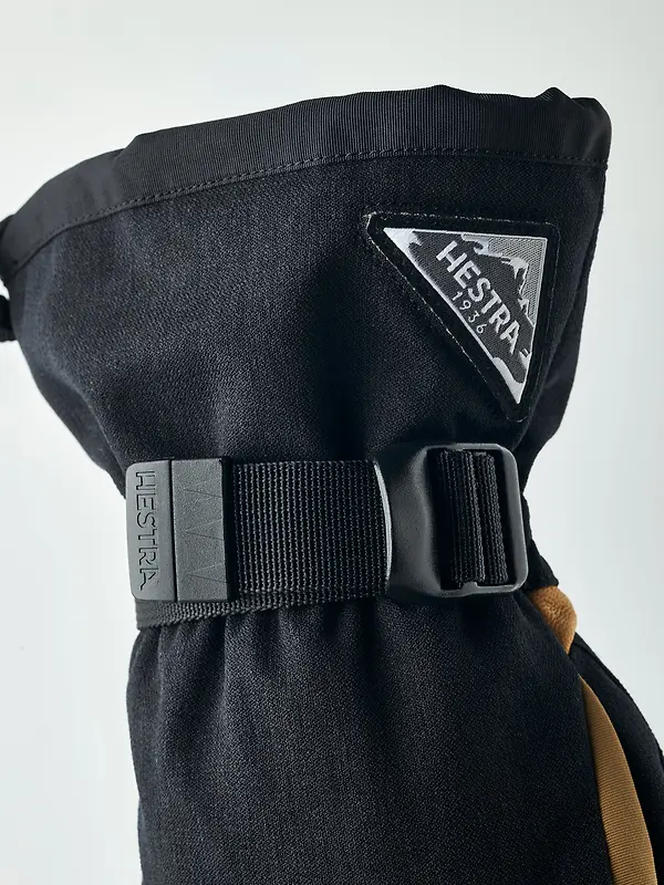 Hestra Powder Gauntlet 5 Finger Gloves - Black/Natural Brown Image 4