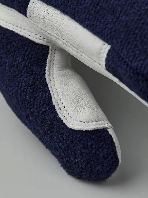 Hestra Windbreaker Tour Mittens - Navy Image 5