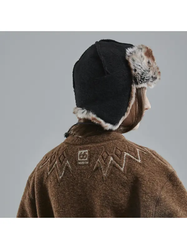 66°North Kaldi Arctic Hat - Black Image 4